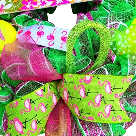 🦩HANDMADE SUMMER FLAMINGO DECO MESH WREATH TIKI - Picture 4 of 4
